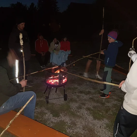 20251002_194515_Lagerfeuer2.JPG