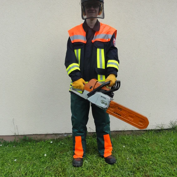 Motorsäge.JPG